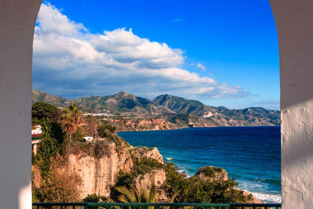 Scorcio costiero di Malaga e paesaggio marino della Costa del Sol